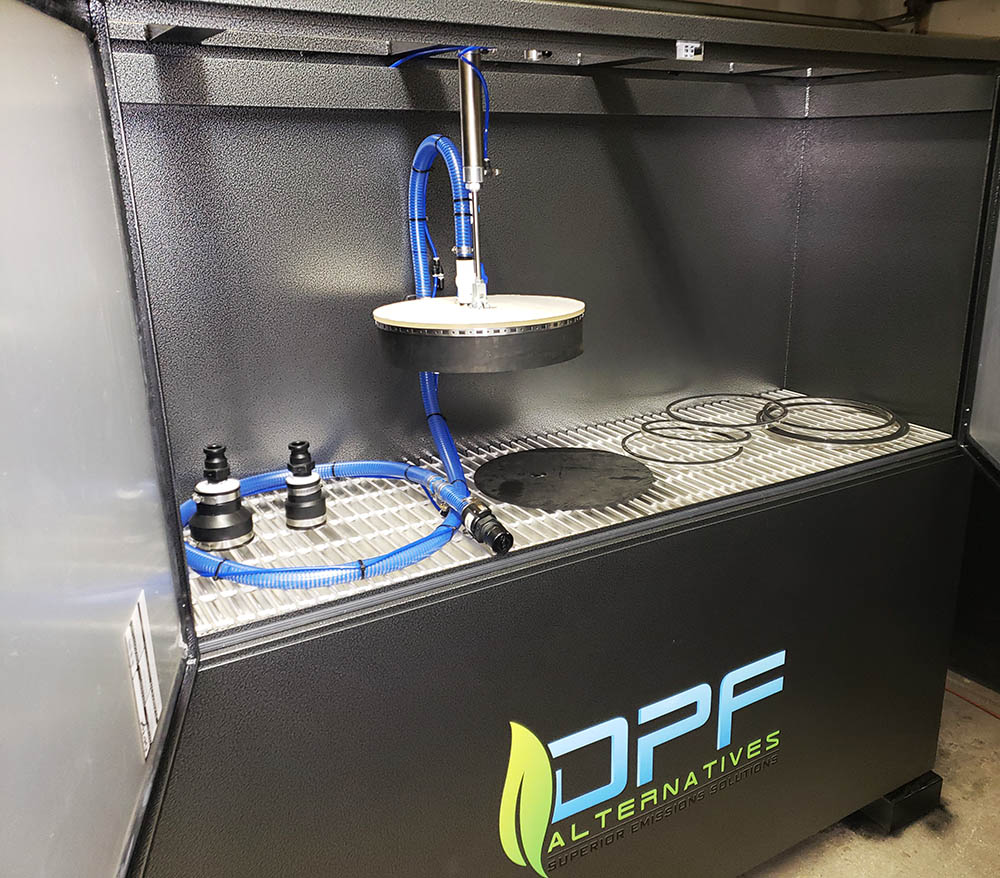 Ultrasonic DPF cleaner in Canyon, TX.