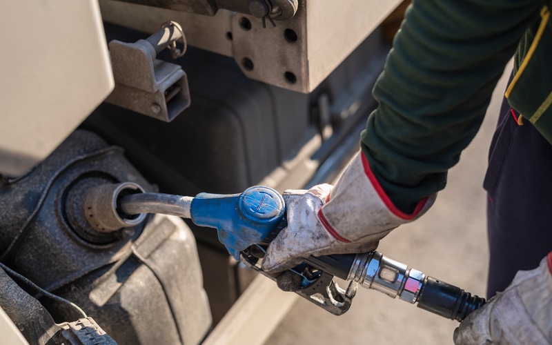 SCR systems need urea-water solution injected into the exhaust gas - DPF Alternatives offers dpf/scr maintenance and cleaning in West Virginia & Tri-State.